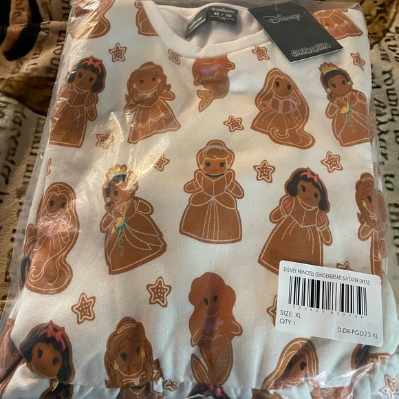 SOLD! NWT Cakeworthy XL Disney Princess Gingerbread Sweater Dress - Picture 6 of 8